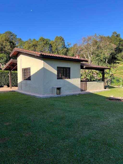 Tranquilo E Perto De Tudo Em Sr São Roque Esterno foto